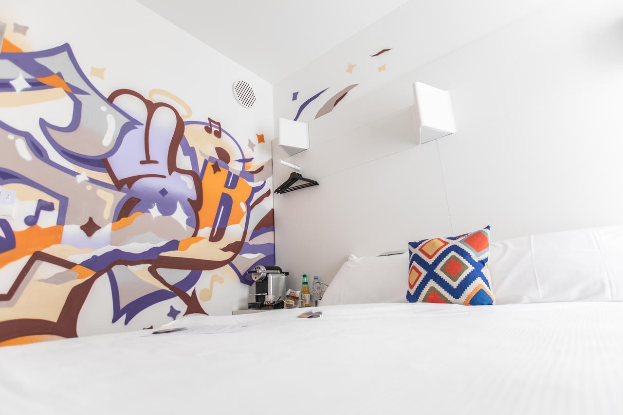 Ibis Styles Lausanne Center Madhouse Zewnętrze zdjęcie